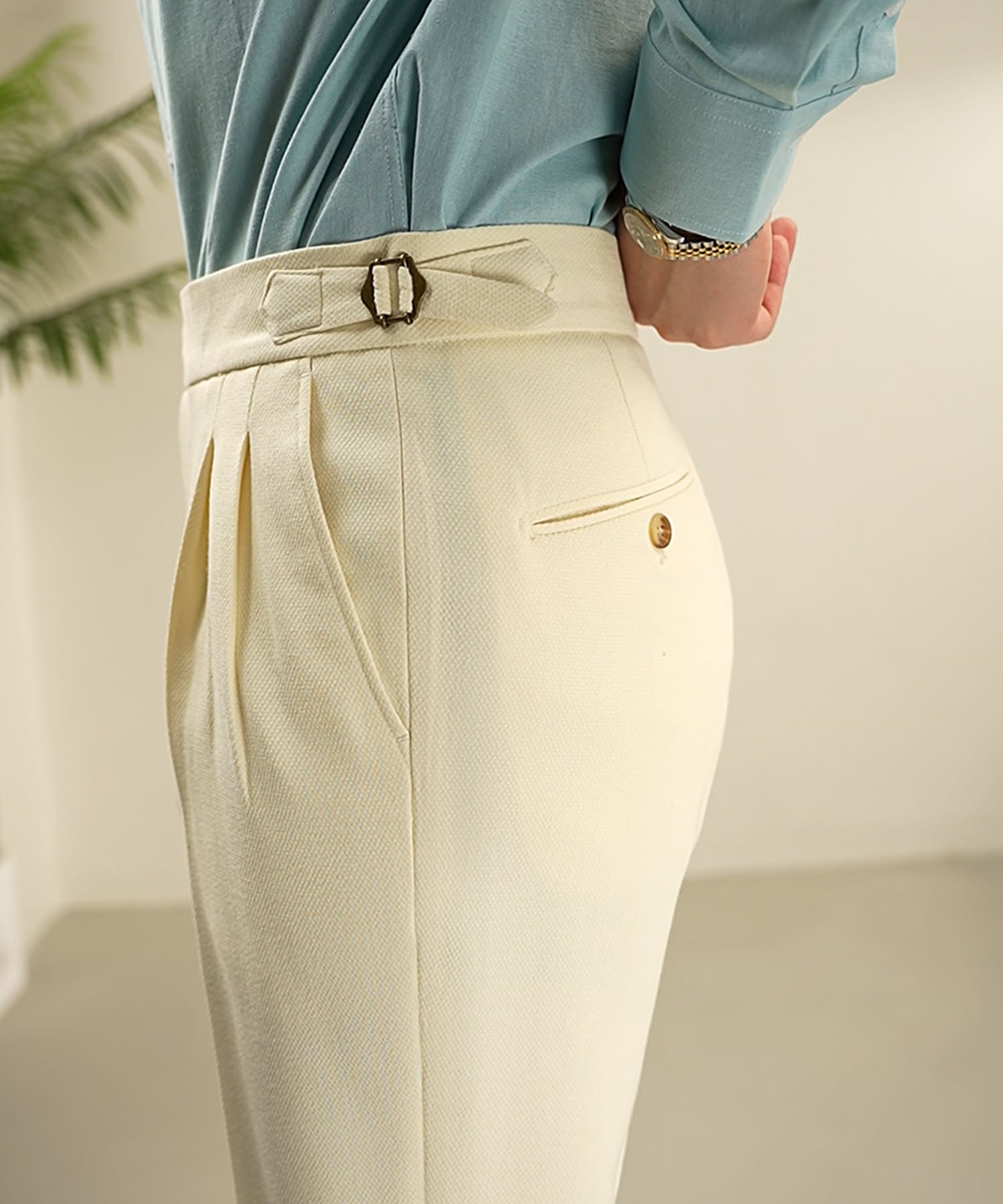 スリムフィット 1つボタン ウエストサイドベルト Dカン サイズ調整可能