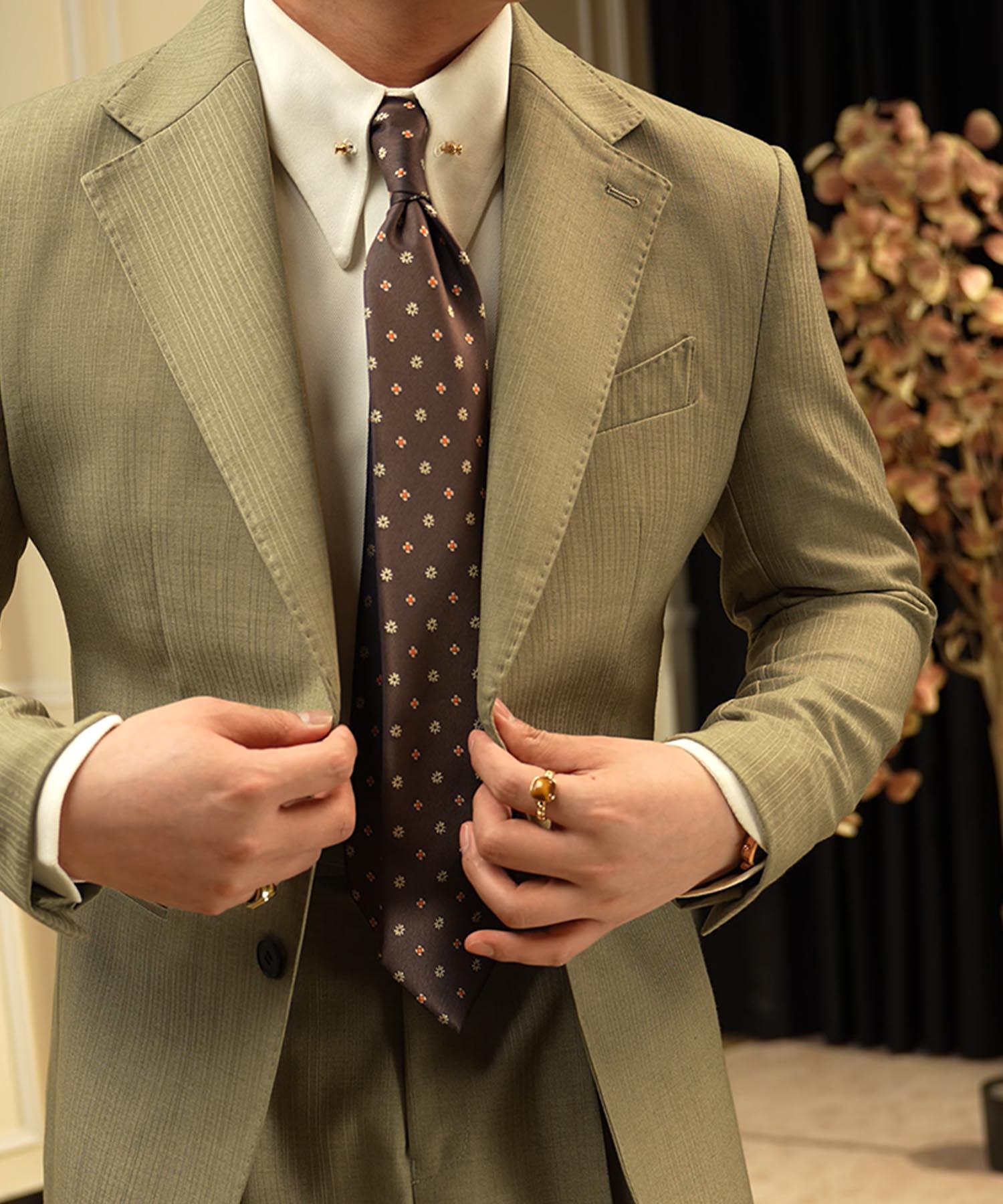 【NEW ITEM】スリムフィット シングルブレスト ノッチドラペル パッチポケット クラシック スタンダード 機能性抜群 シワになりにくい エレガント セットアップ