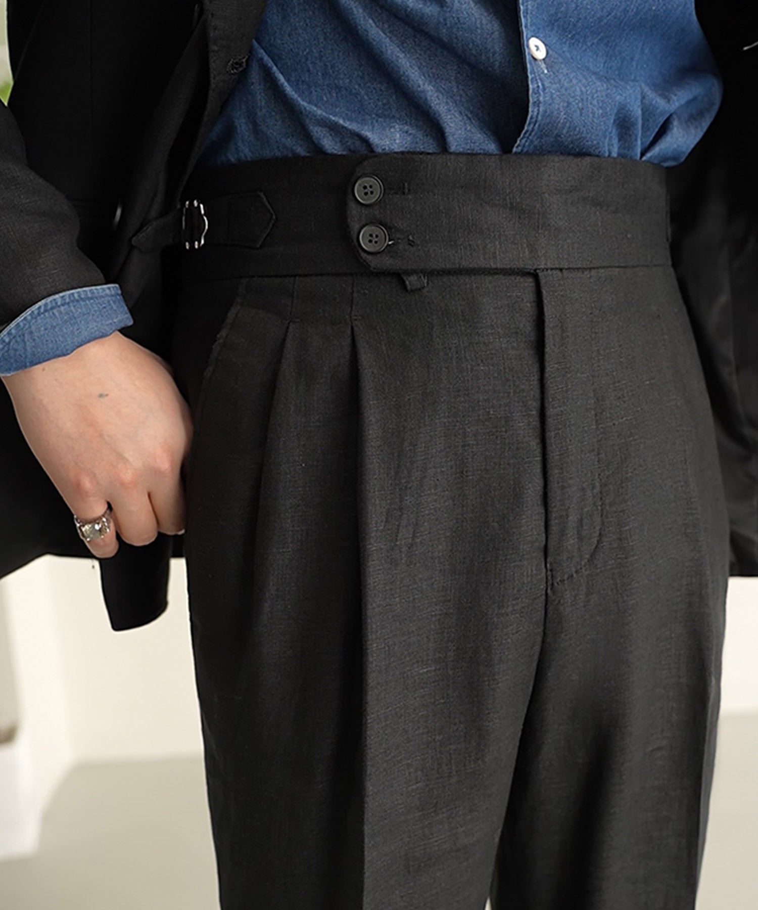 スリムフィット 2つボタン ウエストサイドベルト 尾錠 麻 サイズ調整可能 ツータック クリース シワになりにくい ストレート ダブル トラウザー パンツ スラックス ズボン