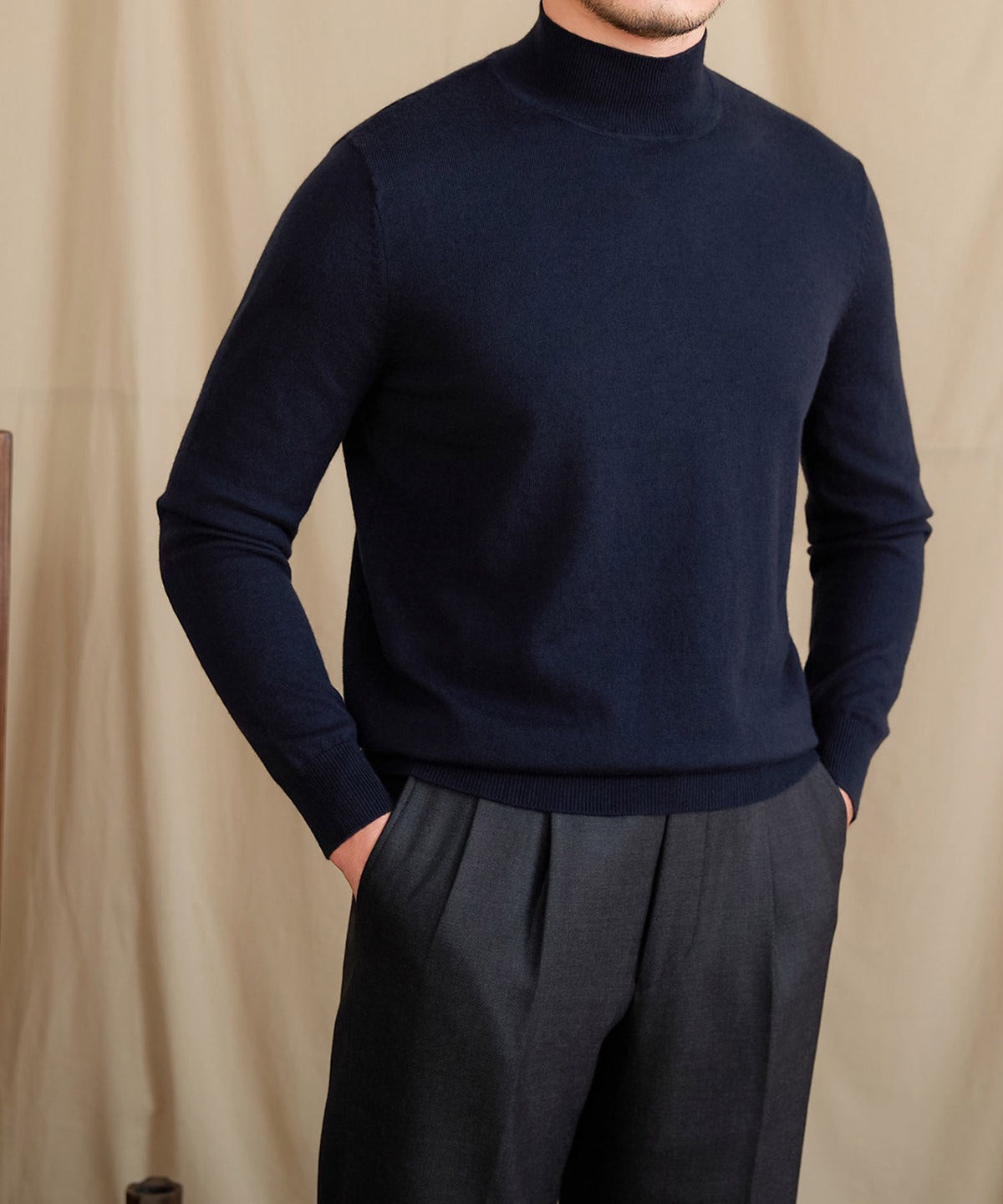 【NEW ITEM】スリムフィット リブ ニット ウール 天然素材 ベーシック 機能性抜群 シワになりにくい モックネック ハイネック ロングスリーブ ニット セーター