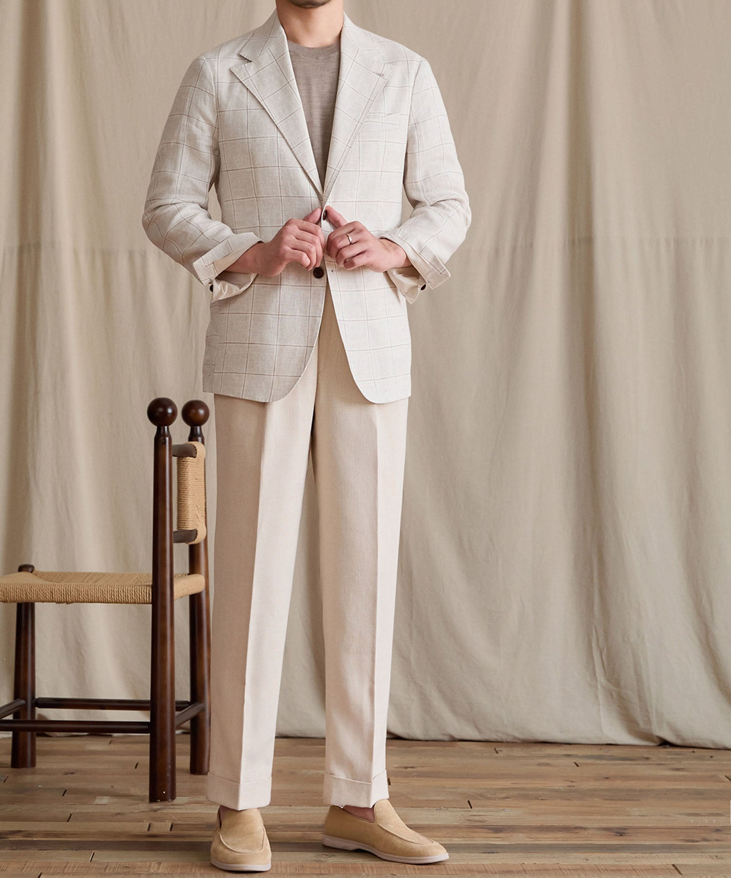 【NEW ITEM】スリムフィット シングルブレスト 2つボタン リネン 天然素材 チェック 柄 ピークドラペル 玉縁ポケット スタンダード 機能性抜群 シワになりにくい エレガント テーラード ジャケット