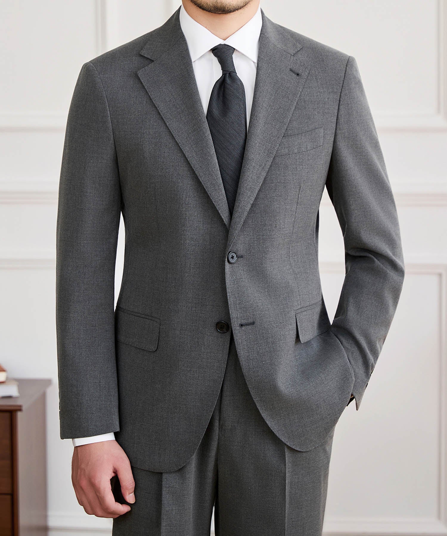 【NEW ITEM】スリムフィット シングルブレスト ノッチドラペル フラップポケット ベーシック スタンダード 機能性抜群 シワになりにくい エレガント セットアップ