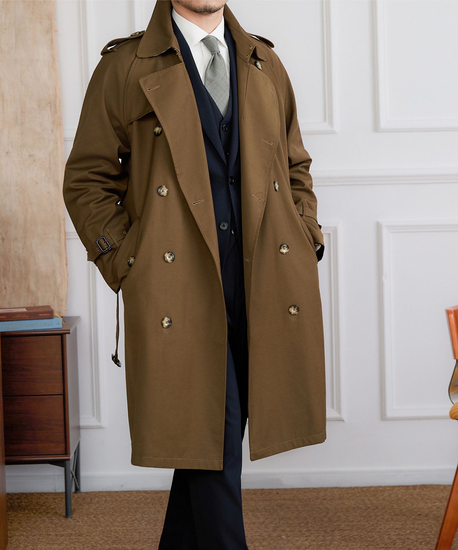 【NEW ITEM】レギュラーフィット えポーレット ガンフラップ コットンギャバジン スラッシュポケット 機能性抜群 防寒 シワになりにくい トレンチ コート