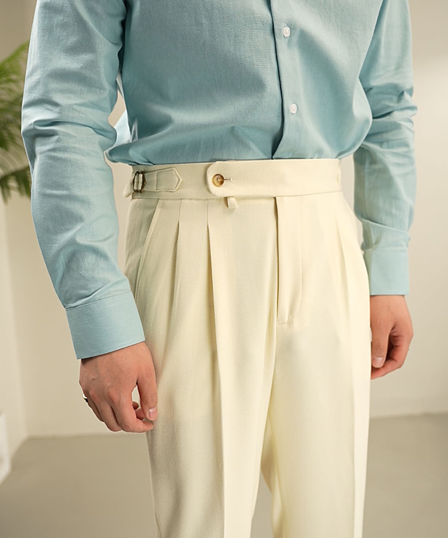 スリムフィット 1つボタン ウエストサイドベルト Dカン サイズ調整可能 後ポケット 玉縁 ツータック クリース シワになりにくい ダブル トラウザー パンツ スラックス ズボン
