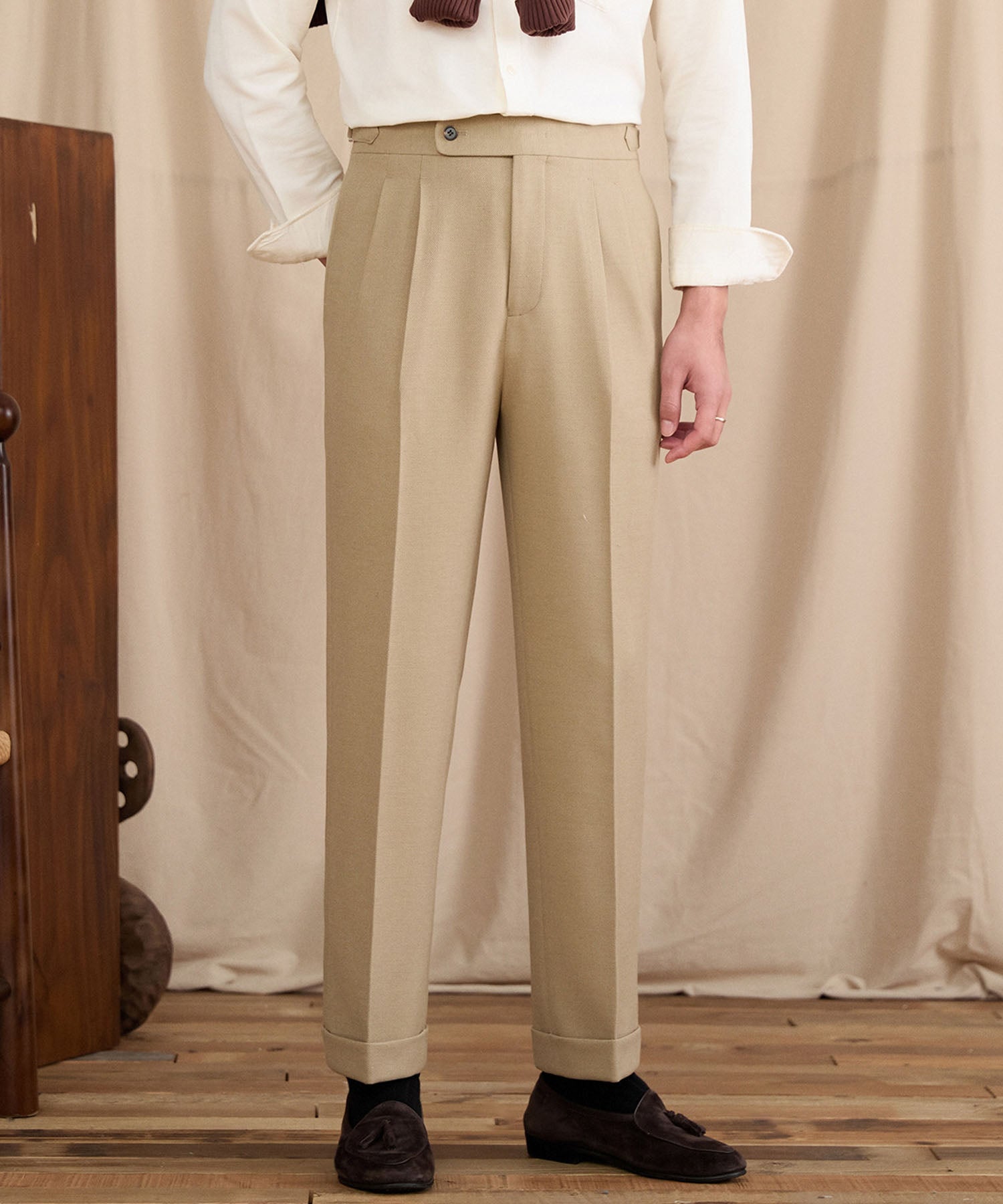 【NEW ITEM】レギュラーフィット 1つボタン 綿 ウール 天然素材 ウエストサイドベルト サイズ調整可能 ツータック クリース シワになりにくい クラシック スタンダード ダブル トラウザー パンツ スラックス ズボン