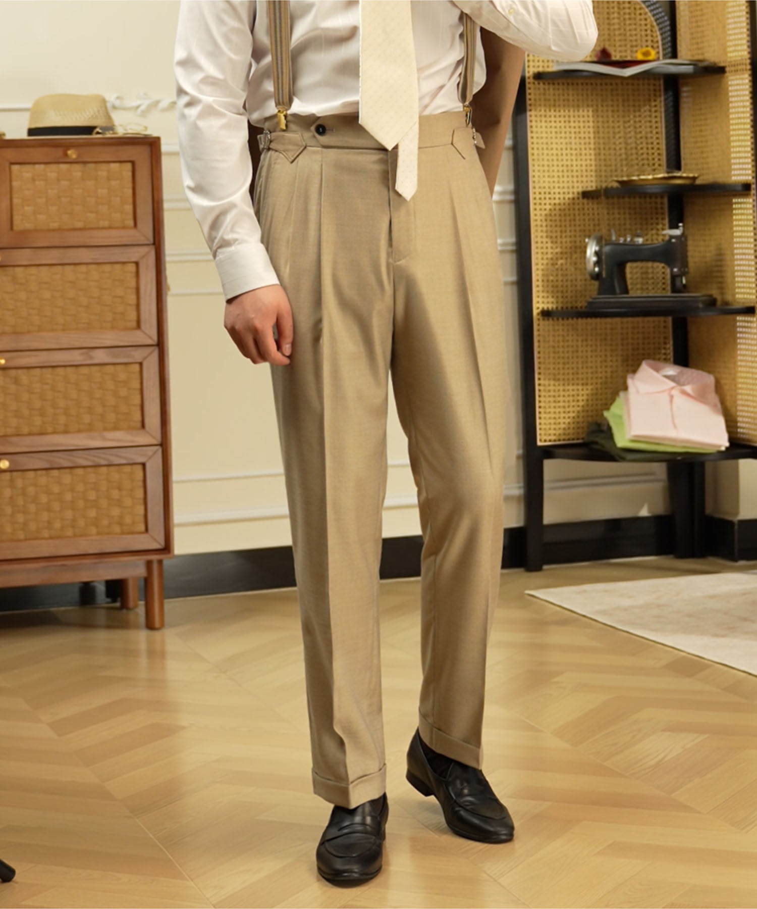 レギュラーフィット 1つボタン ウエストサイドベルト アジャスター サイズ調整可能 ツータック クリース シワになりにくい ハイウエスト スタンダード ダブル トラウザー パンツ スラックス ズボン