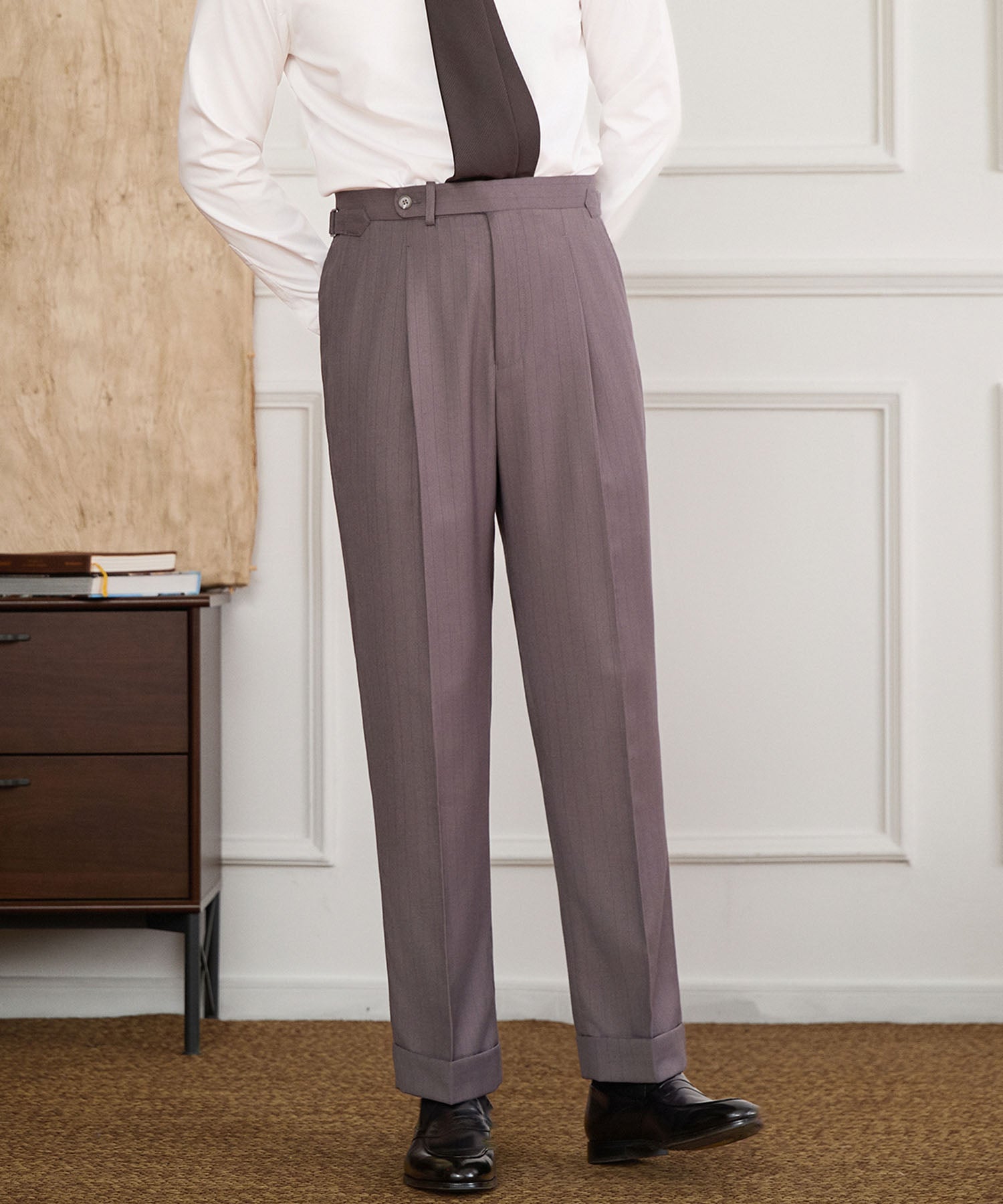 【NEW ITEM】スリムフィット 1つボタン ウエストサイドベルト サイズ調整可能 ハイウエスト タック クリース クラシック シワになりにくい ドレッシー ダブル トラウザー パンツ スラックス ズボン