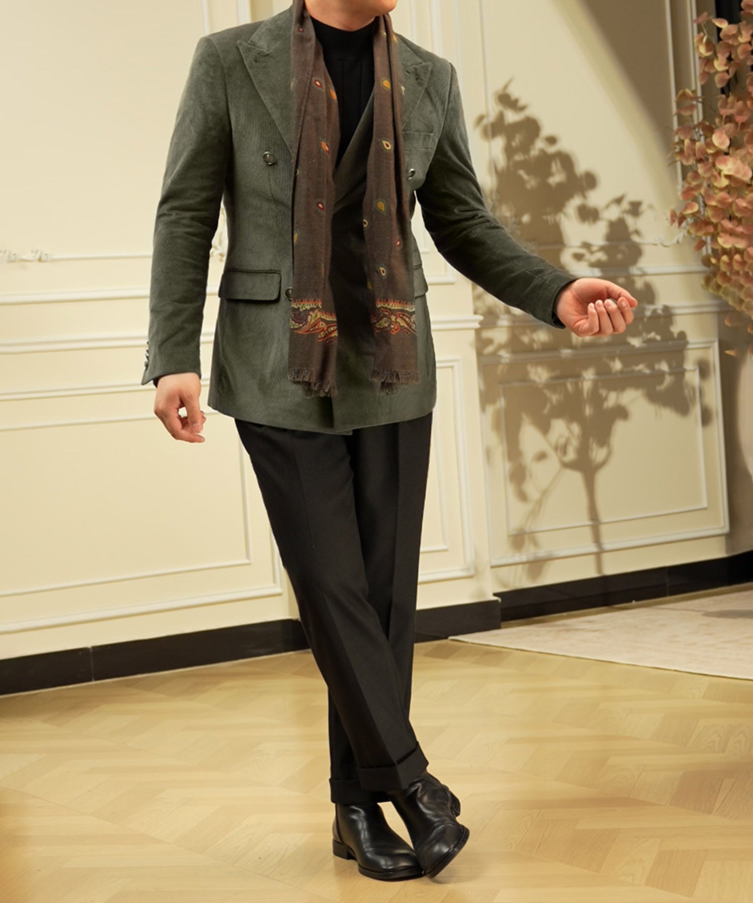 【NEW ITEM】スリムフィット ダブルブレスト 6つボタン 無地 綿 異素材 フラップポケット コーデュロイ 機能性抜群 シワになりにくい ピークドラペル テーラード ジャケット