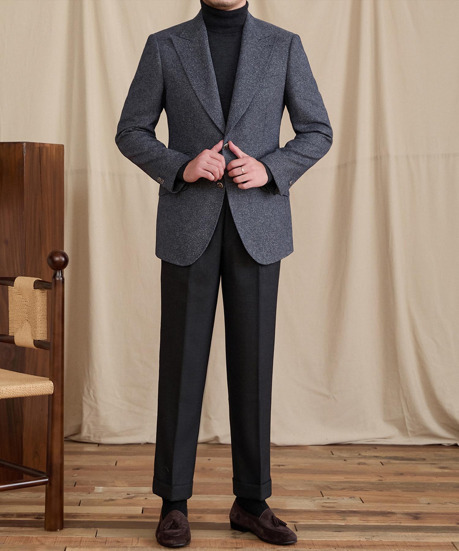 スリムフィット シングルブレスト 2つボタン メランジ調 ピークドラペル フラップポケット チェンジポケット クラシック スタンダード 機能性抜群 シワになりにくい エレガント テーラード ジャケット