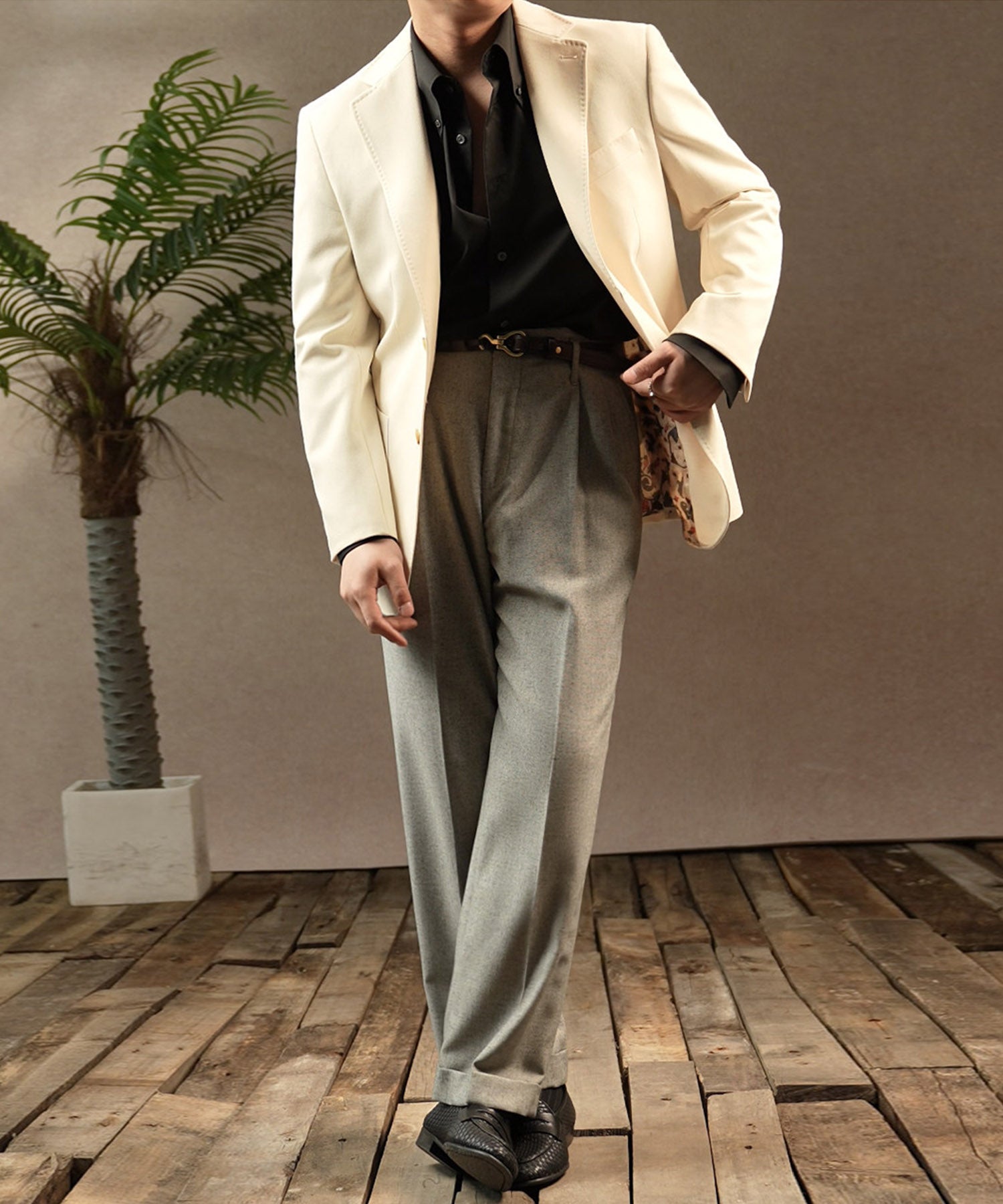 【NEW ITEM】スリムフィット ロングカラー ボタンダウン 無地 機能性抜群 シワになりにくい 清潔感 ロングスリーブ ミニマル エレガンス シャツ