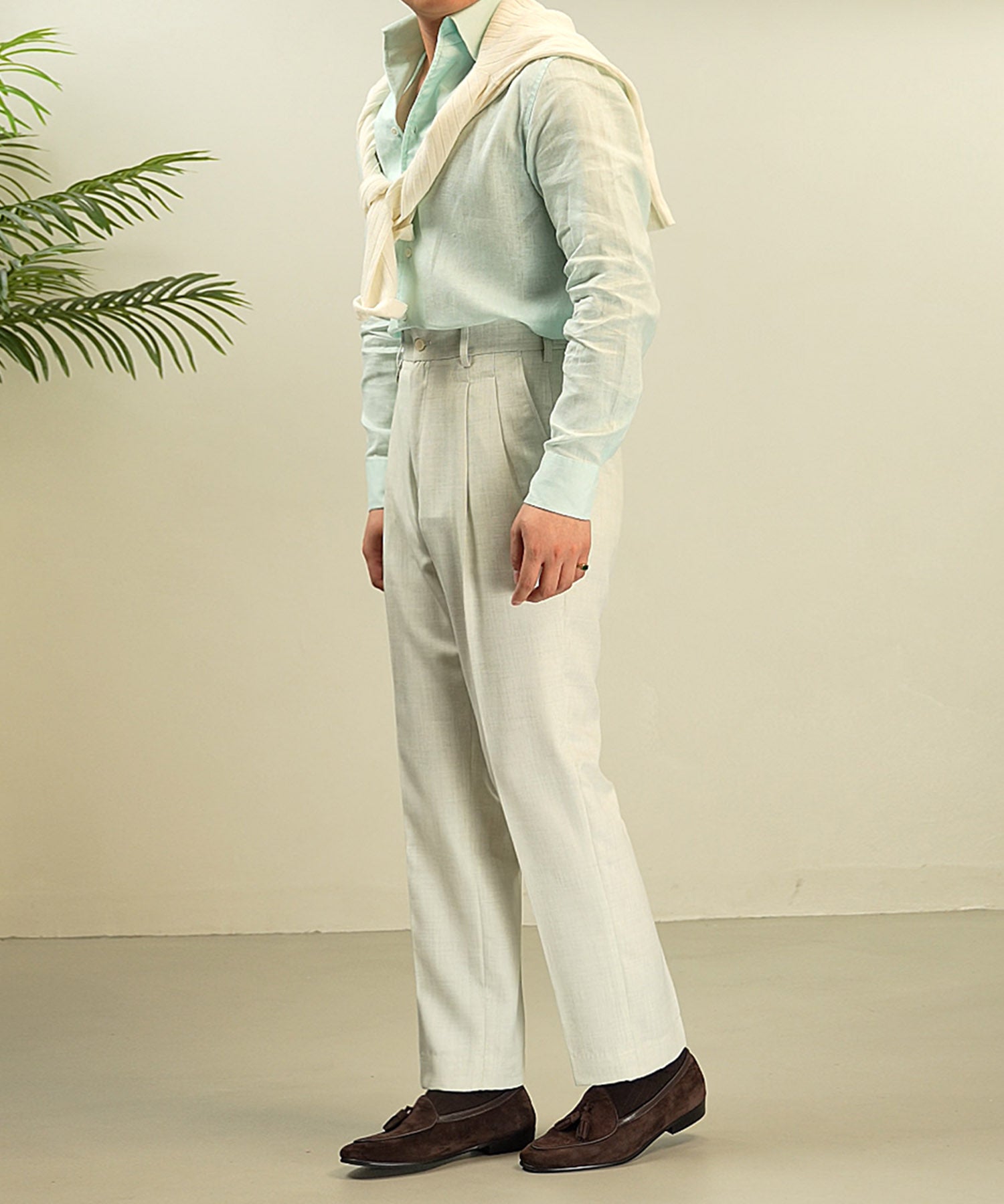 スリムフィット ベルトループ コインポケット クリース ツータック