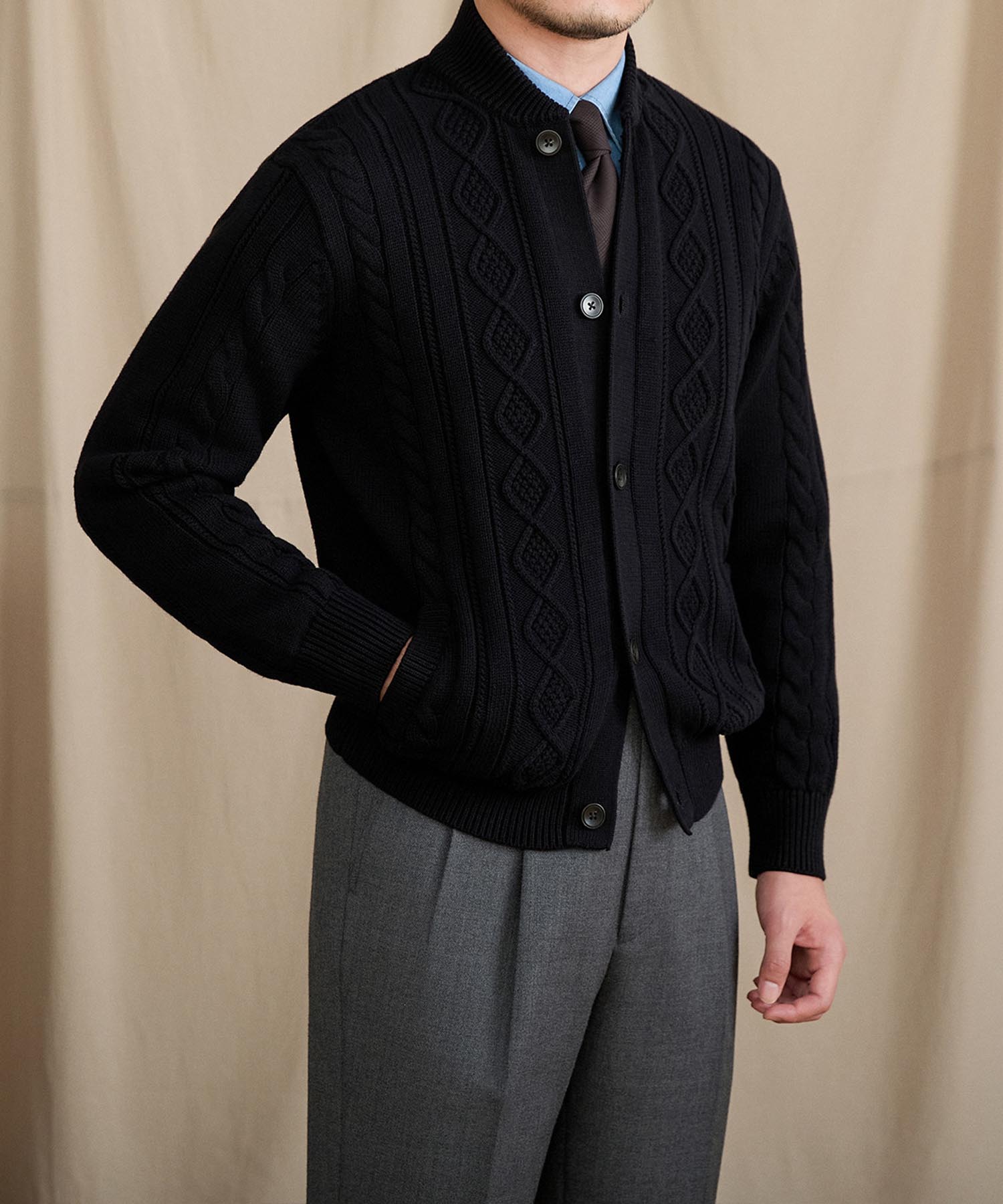 【NEW ITEM】スリムフィット 5つボタン 機能性抜群 綿 天然素材 ローゲージ シワになりにくい 清潔感 トップス リブ ニット カーディガン セーター